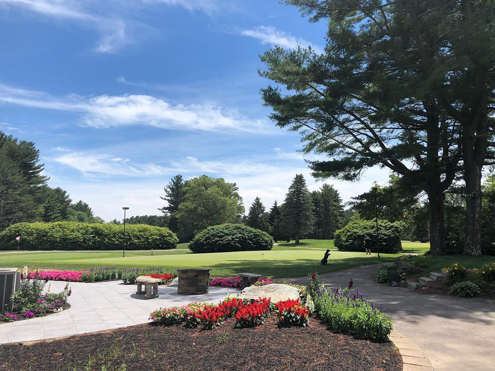Course path with flowers